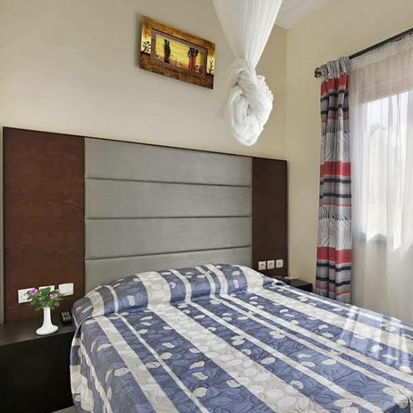 Dunia Hotel Ouagadougou Loumbila מראה חיצוני תמונה