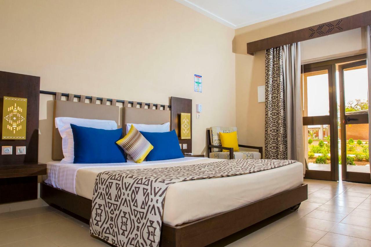 Dunia Hotel Ouagadougou Loumbila מראה חיצוני תמונה
