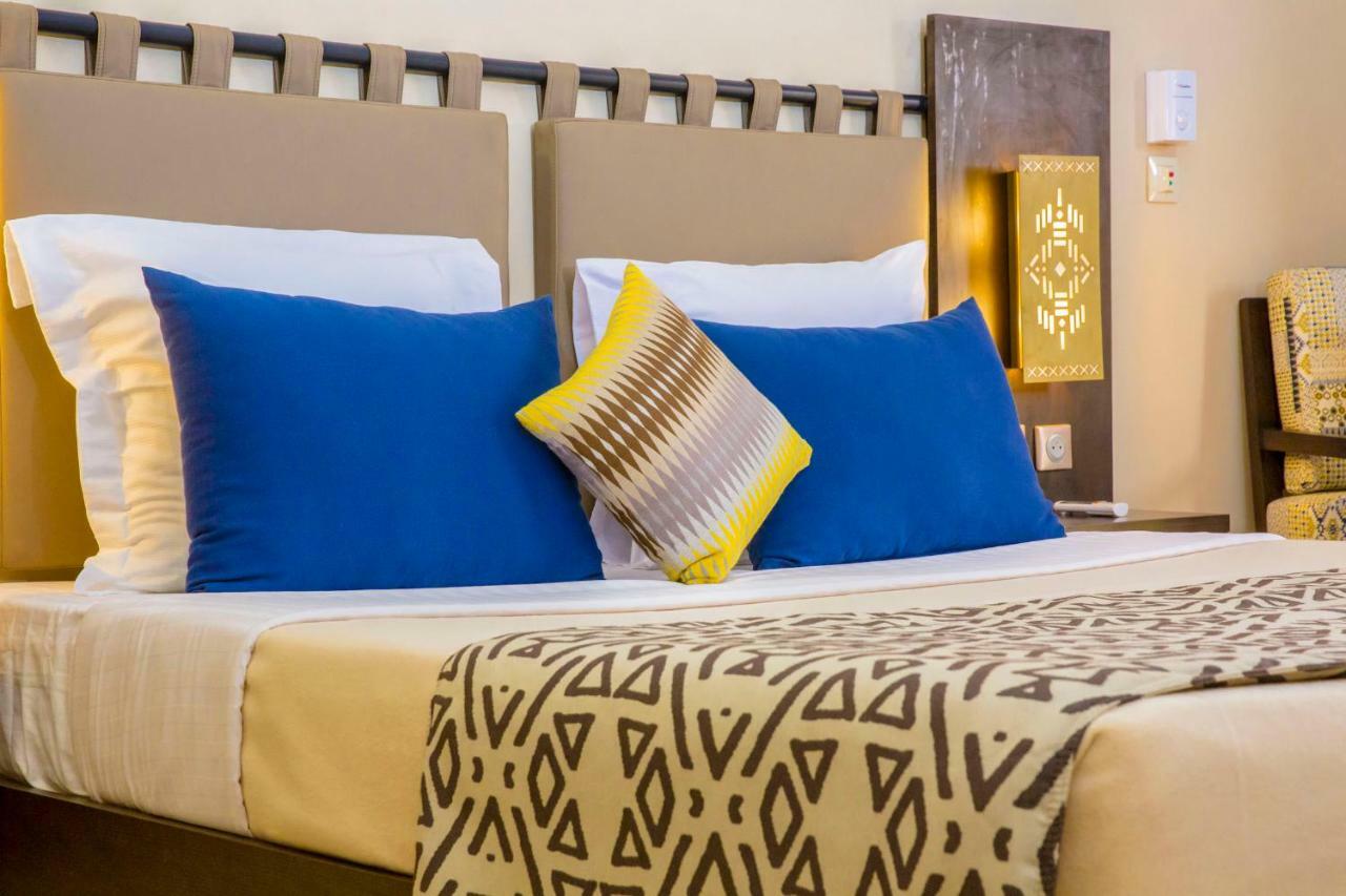 Dunia Hotel Ouagadougou Loumbila מראה חיצוני תמונה